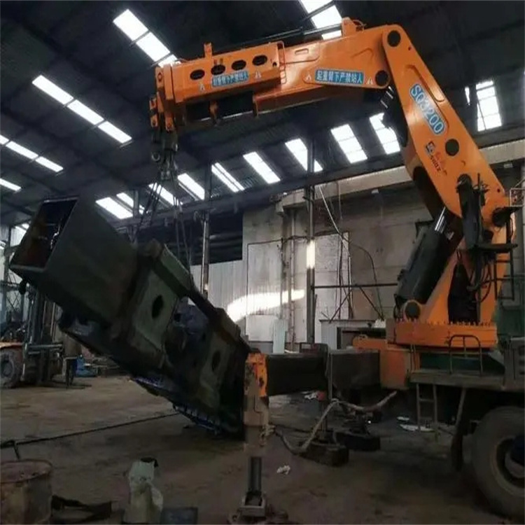 青神130吨折臂吊车出租吊机租赁附近电话